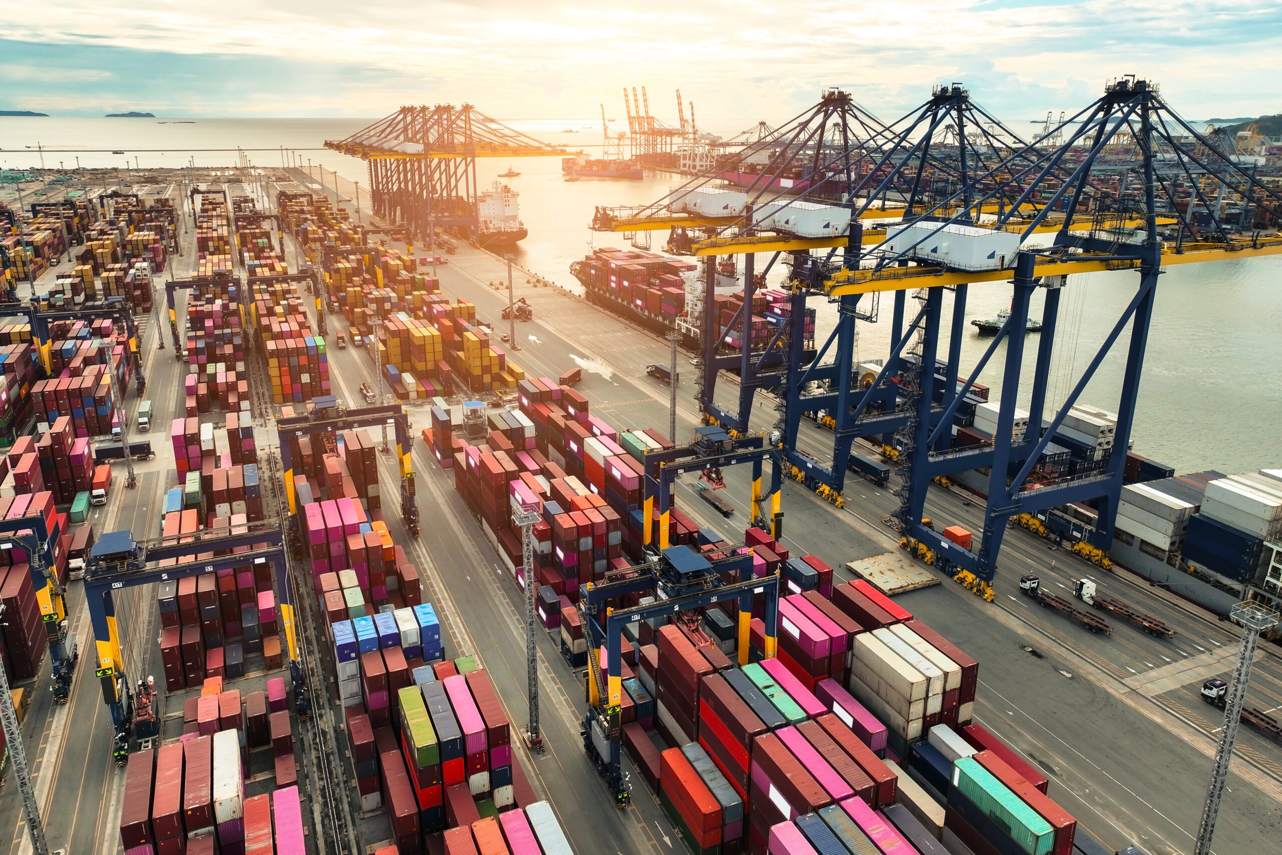 Transporte marítimo FCL y LCL importación exportación